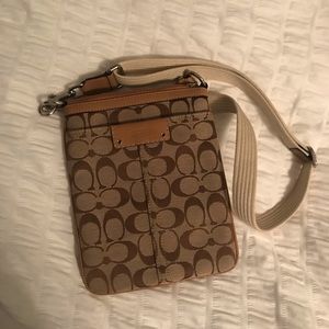 Coach crossbody purse (authentic)
